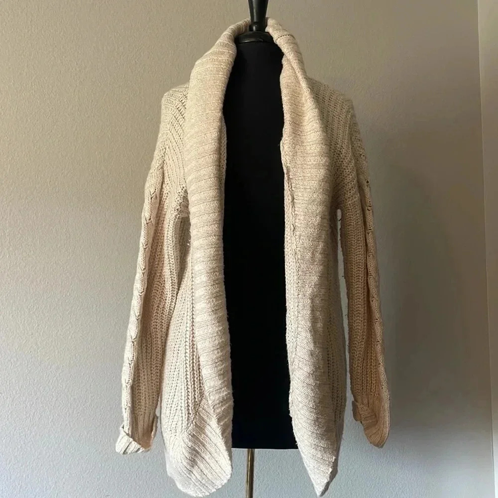 Cream‎ Knitted Cardigan